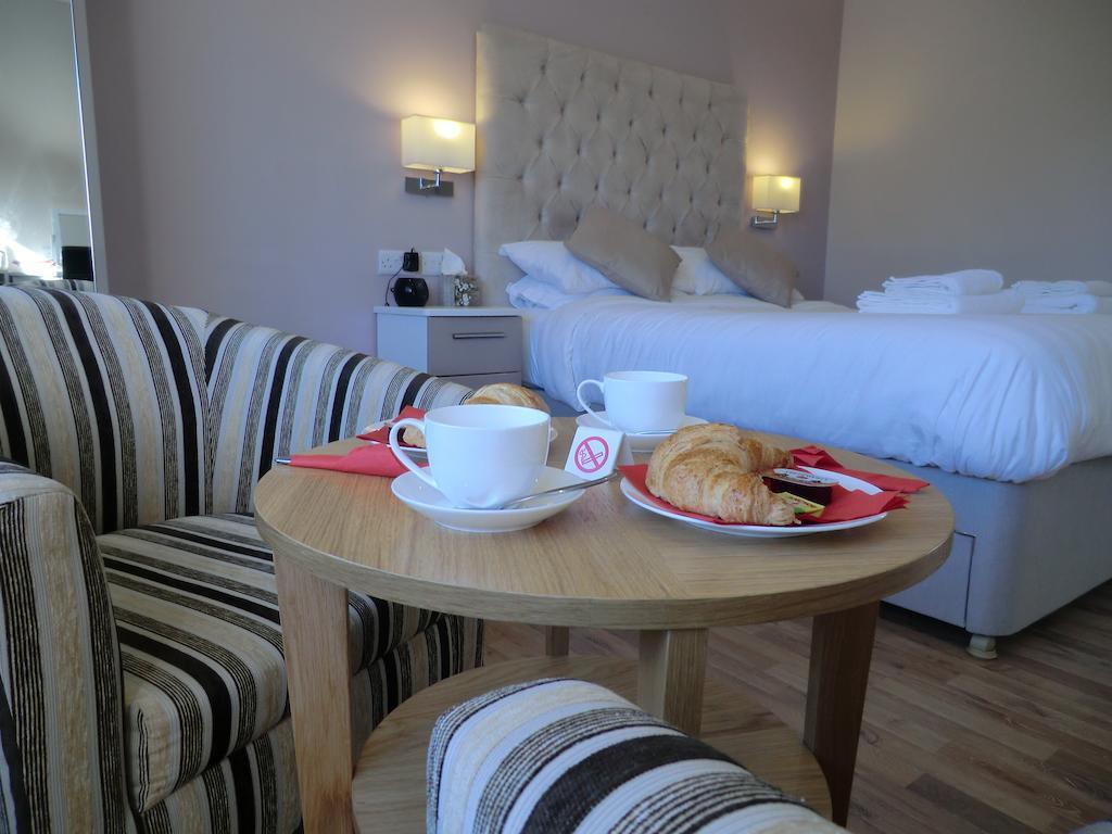 Coombe Dale Accommodation Lulsgate Bottom Oda fotoğraf