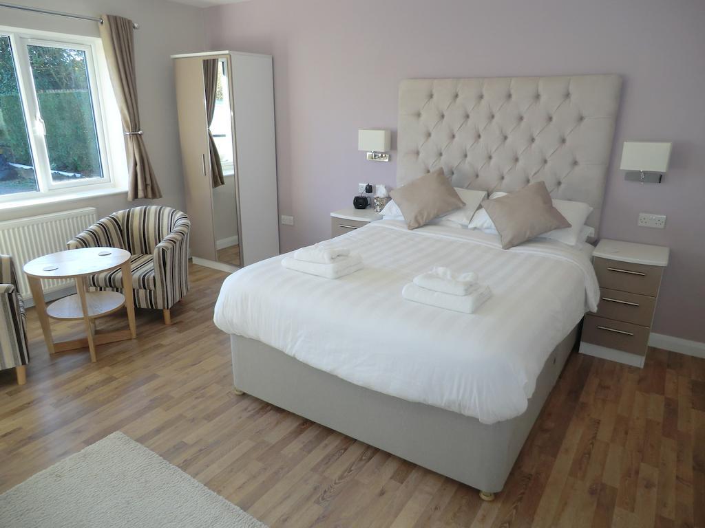 Coombe Dale Accommodation Lulsgate Bottom Oda fotoğraf